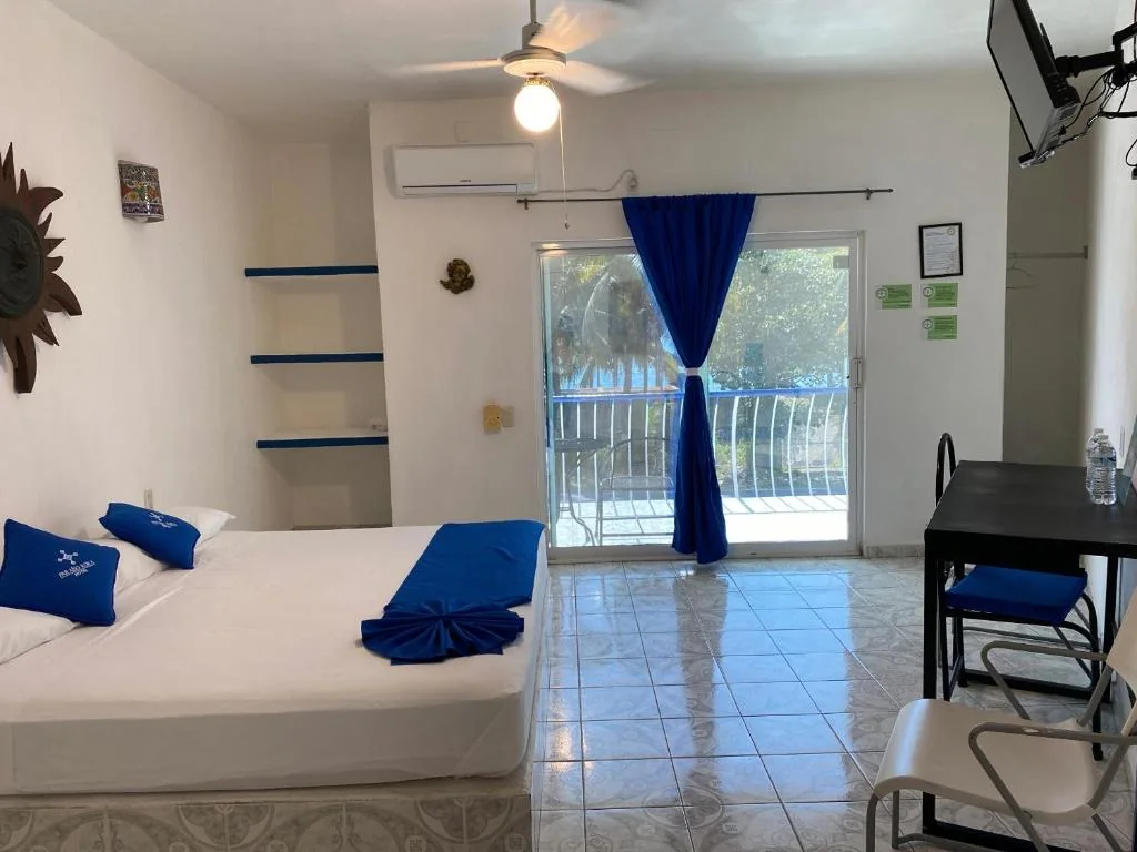 Bright guest room at Hotel Paraíso Kora